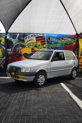 FIAT UNO 1.0 EVO VIVACE 8V FLEX 2P MANUAL FIAT UNO 1.0 EVO VIVACE 8V FLEX 2P MANUAL
